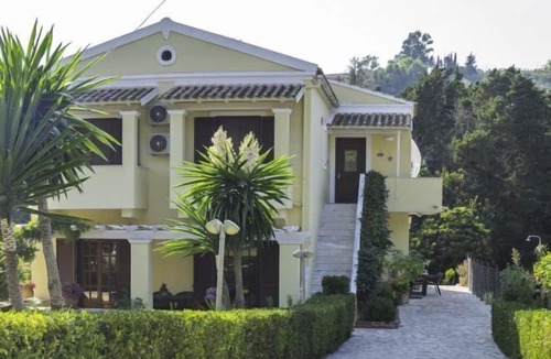 Agios Georgios Pagon House | Miltiadis Apartments