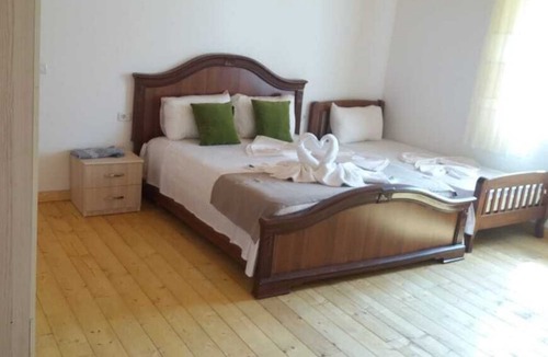 Tirana House | Vila Disha