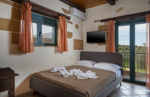 Chania Old City Villa | Athina Traditional Villa