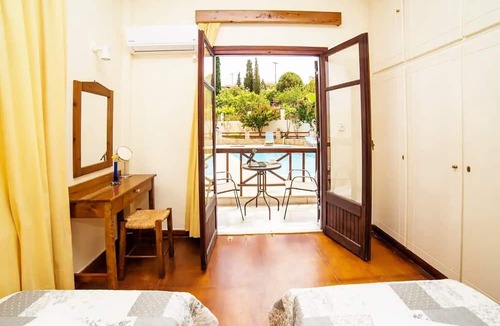 Roussospiti Villa | Amarandos Villa