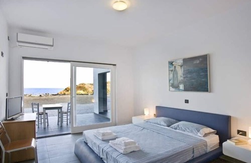 Naxos House | Naxos Beachfront House with breathtaking sea view and private beach!