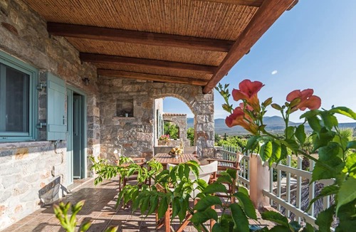 Kithira House | Palaeopoli Villas
