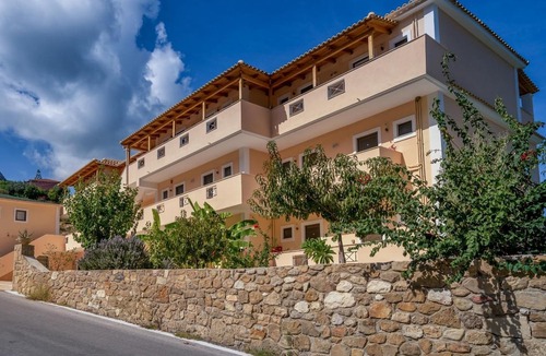 Xirokastello Hotel | Levantino Studios