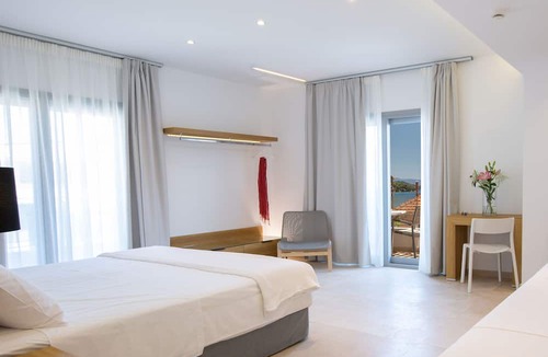 Nidri House | Smile Inn