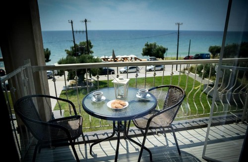 Nea Skioni Hotel | Crown Hotel