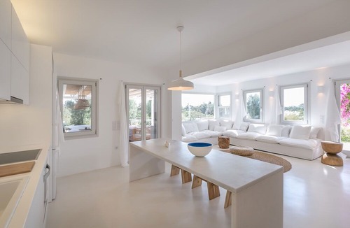 Santa Maria House | Seven Santa Maria Paros Boutique Hotel