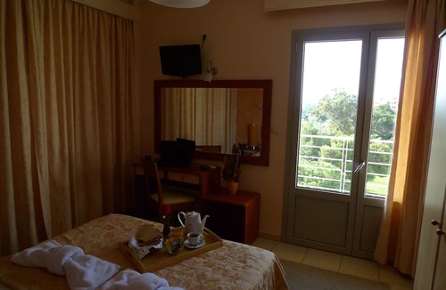 Elliniko Hotel | Hotel Ikaros