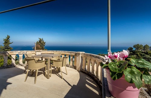 Xirokastello House | Blue Horizon Studios