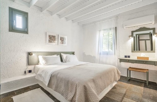 Gythio House | Niriides Villas