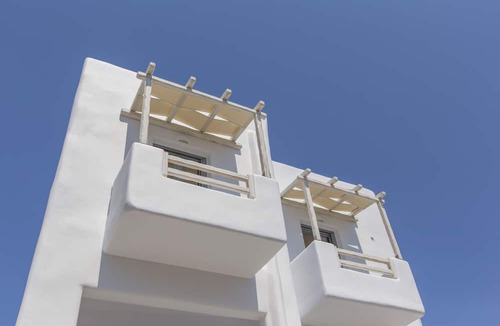 Old Town Naxos Hotel | Emery Suites