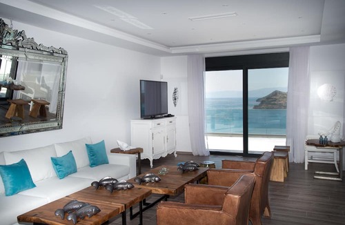 Plaka Villa | Villa Dimitra by Elounda Island View Villas