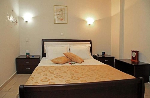 Aristotelis House | Dionysos Apartments