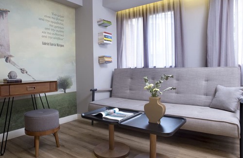 Gefira Mpania House | Apollon Library Suites