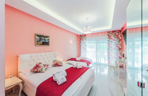 Nikita House | Dream Apartments