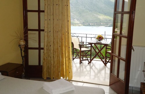 Plataria House | Almini 2