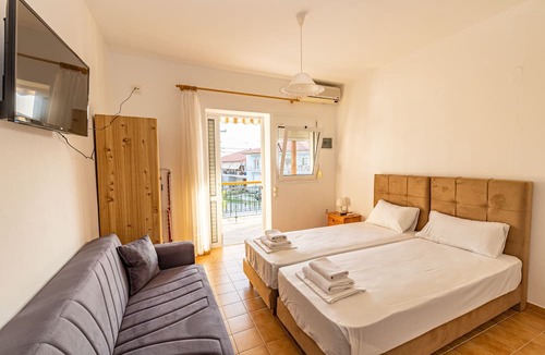 Nea Skioni House | Skioni Studios