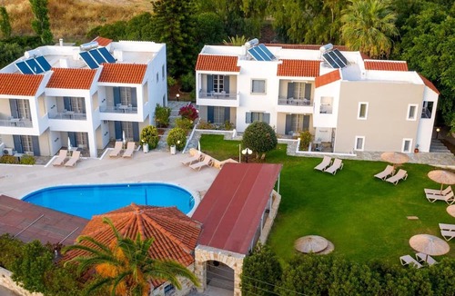 Hersonissos Centre Hotel | Iphigenia Mythic Retreat