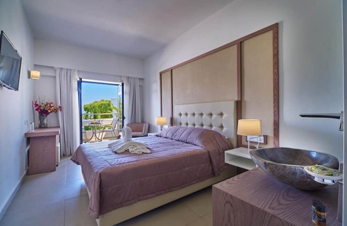 Adelianos Kampos Hotel | Eva Bay Hotel On The Beach Adults Only