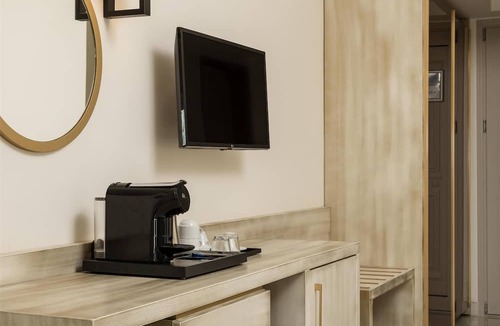 Paralia Kourna Hotel | Vantaris Palace