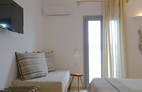 Parasporos Hotel | Paros Bay Hotel