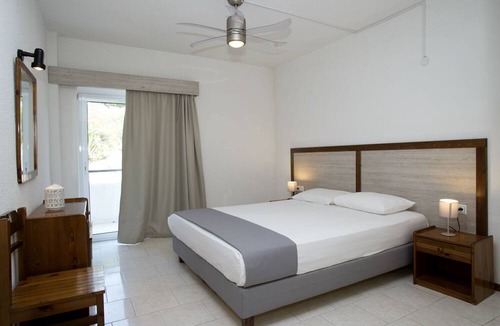 Elia Apartment | Spathies Apartments