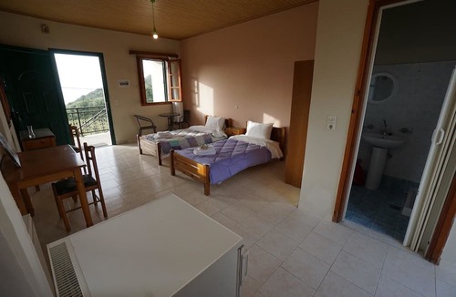 Dhrakata House | Studio Apartments a Breath Away From Myrtos by Prime