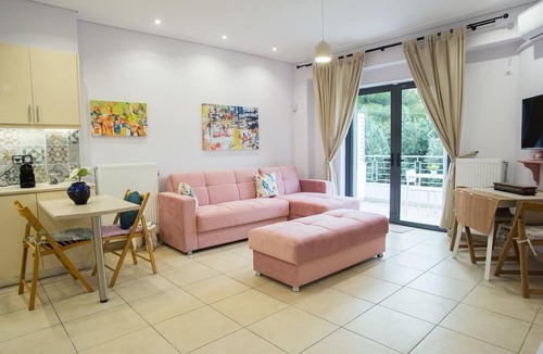 Ormos Agiou Ioannou House | Porto Rafti view by Akroploron