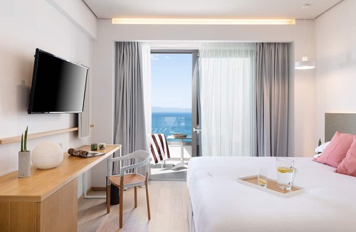 Diasella Hotel | Messinian Icon