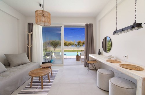 Sami House | Alancia Suites