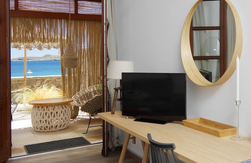Vissa House | Syros Wellness Luxury Suites