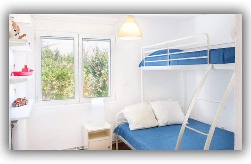 Rafina-Pikermi House | House With Garden And Sea View