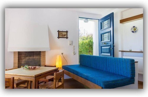 Rafina-Pikermi House | House With Garden And Sea View