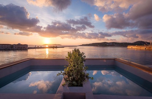 Ermoupoli House | Shapes Luxury Suites