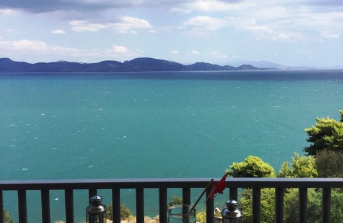 Lerna House | Seaside maisonette in Kiveri, near Nafplion.