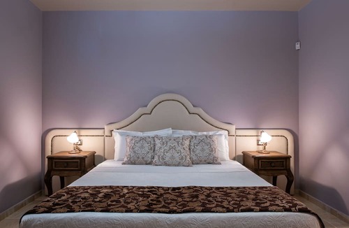 Agia Pelagia Villa | Villa Santorini, Wine Dark Sea Villas