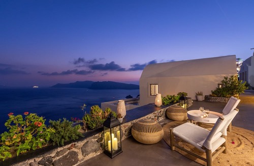 Oia Hotel | Nostos Apartments