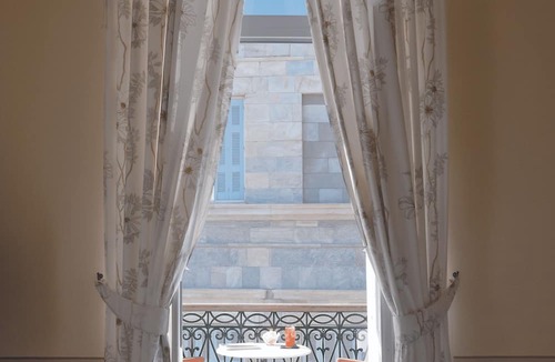 Ermoupoli Hotel | Hotel Ploes