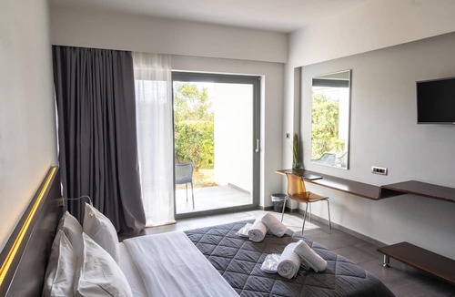 Agios Serafim Hotel | Megara Hotel