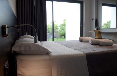Agios Serafim Hotel | Megara Hotel