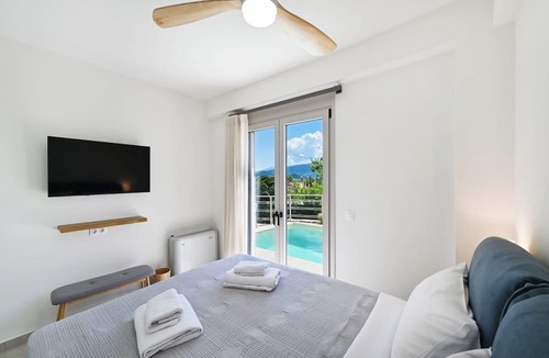 Kalligoni Apartment | Maison D'Azur Lefkas Private Pool