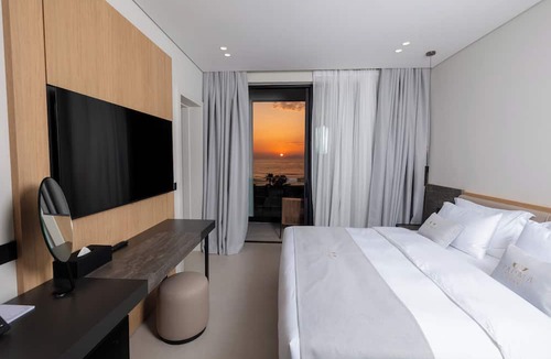 Vlore Hotel | Padma Hotel