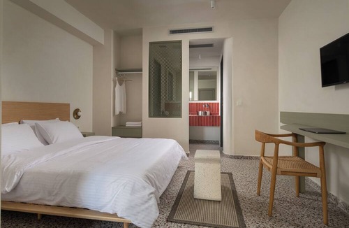 Nikita Hotel | FOS Luxury Suites