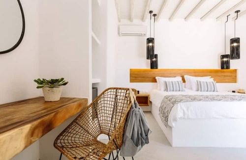 Panormos Villa | Suite With Private Pool and sea View