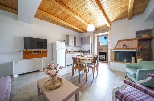 Asites House | Asion Lithos