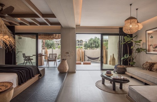Adelianos Kampos Hotel | The Syntopia Hotel