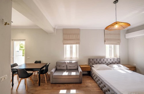 Dhermi Hotel | Kristianna Apartments