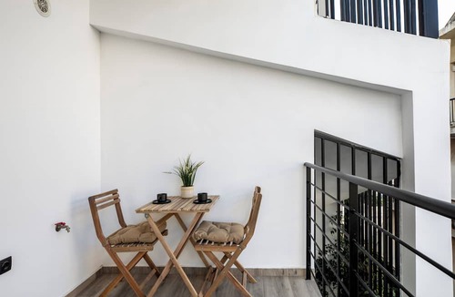 Petralona Apartment | Sway - Chic 1-BR Apt & Balcony in Athens