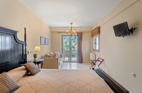 Nafplion City Centre Bed & Breakfast | Aerinon Guesthouse