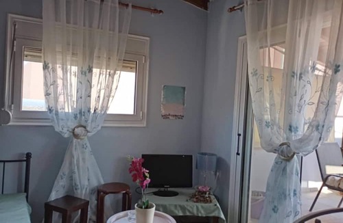 Rodhia House | Charming Iraklio Apartment With Private Entrance and Breathtaking Views