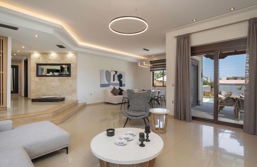 Galatas Villa | Villa Wisdom